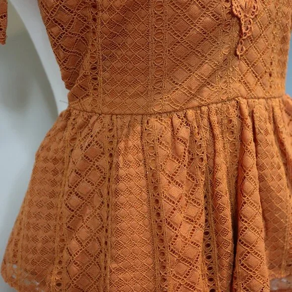 Embroidered Laced Blouse - Picture 4 of 8